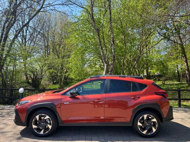 2025 Subaru Crosstrek 2.0 TOURING E-BOXER AWD