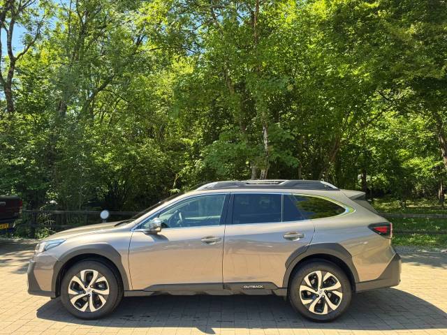2022 Subaru Outback 2.5i Touring 5dr Lineartronic