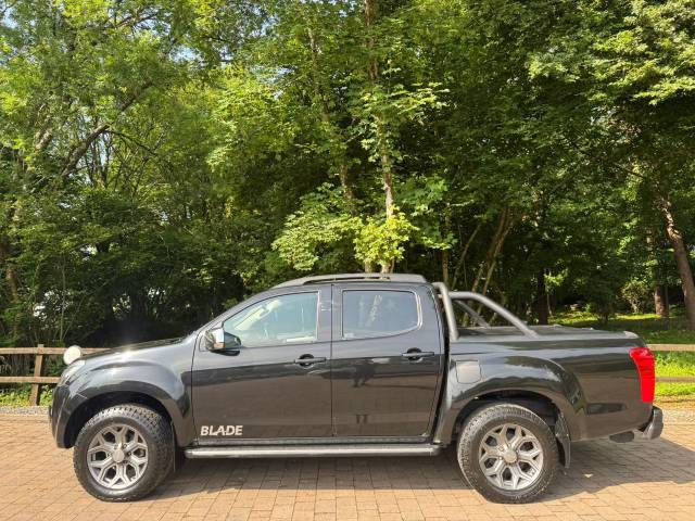 2015 Isuzu D-max 2.5TD Blade Double Cab 4x4