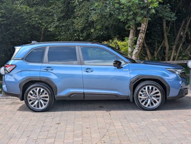 2025 Subaru Forester 2.0i e-Boxer Touring 5dr Lineartronic