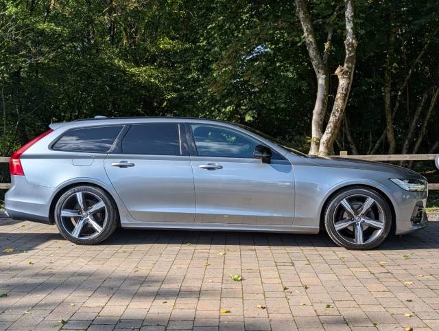 2019 Volvo V90 2.0 D4 R DESIGN Plus 5dr Geartronic