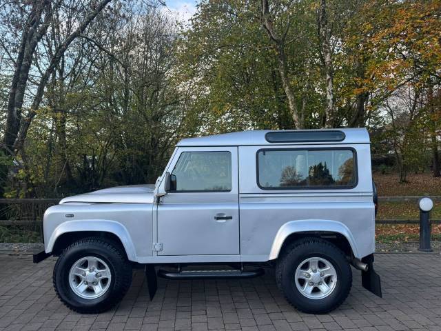 2013 Land Rover Defender 90 XS Station Wagon TDCi [2.2]