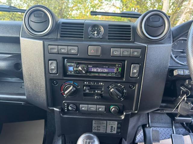 2013 Land Rover Defender 90 XS Station Wagon TDCi [2.2]