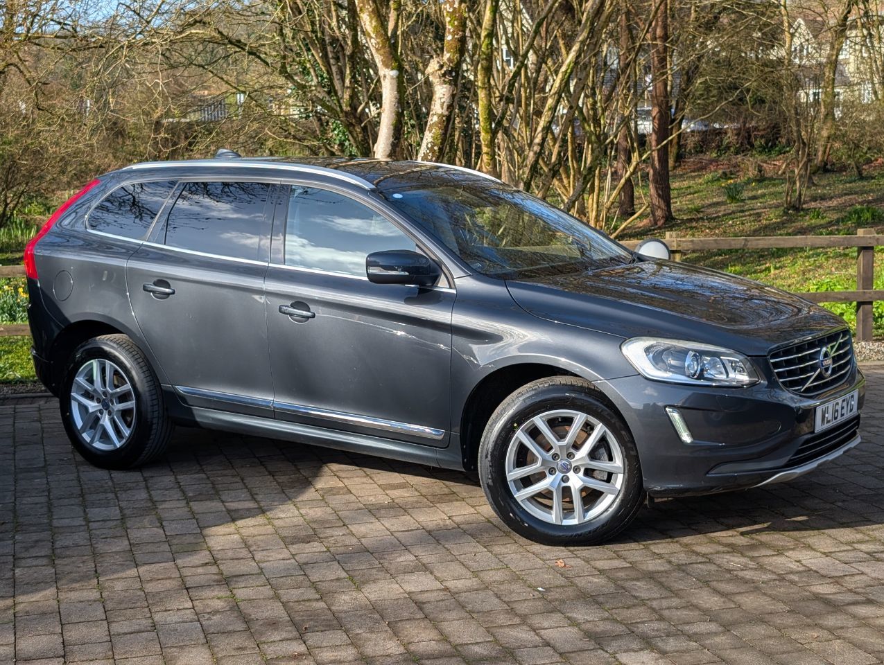 2016 Volvo XC60