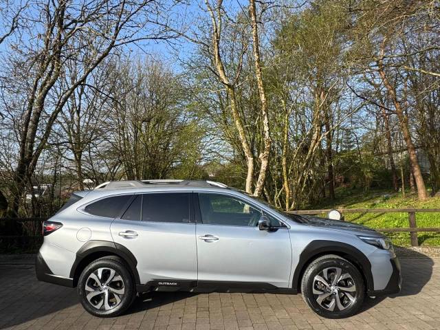 2022 Subaru Outback 2.5i Touring 5dr Lineartronic