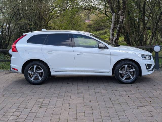 2016 Volvo XC60 2.4 D5 [220] R DESIGN Lux Nav 5dr AWD Geartronic