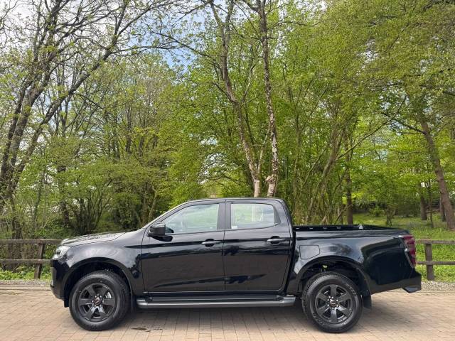 2025 Isuzu D-max 1.9 V-Cross Double Cab 4x4 Auto
