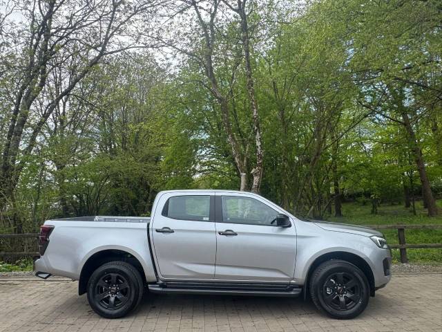 2025 Isuzu D-max 1.9 V-Cross Double Cab 4x4