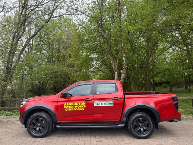 2025 Isuzu D-max 1.9 V-Cross Double Cab 4x4 Auto