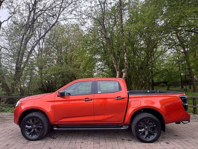 2023 Isuzu D-max 1.9 V-Cross Double Cab 4x4 Auto