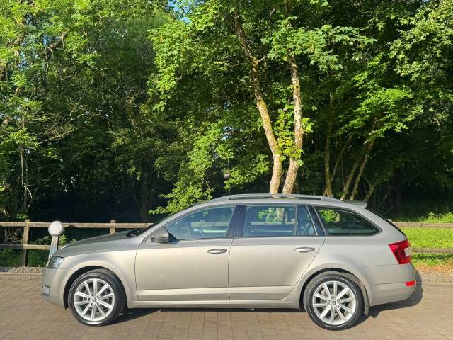 2014 Skoda Octavia 1.6 TDI CR Elegance 5dr