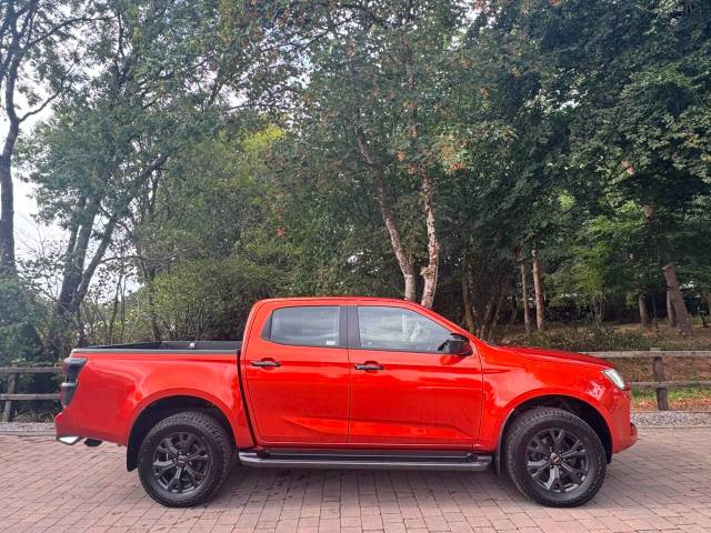 2023 Isuzu D-max 1.9 V-Cross Double Cab 4x4 Auto